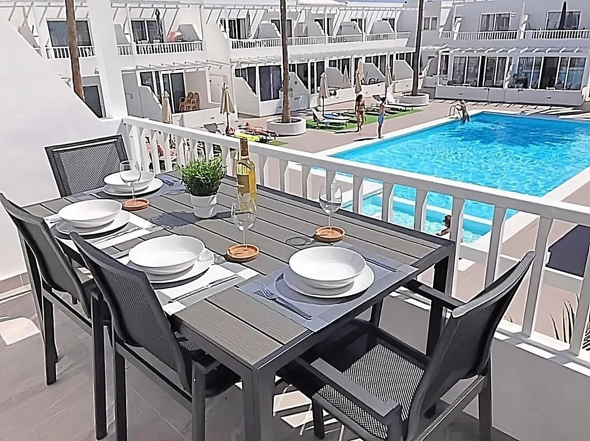 2 Bedroom Atlantic View Apartment Puerto del Carmen